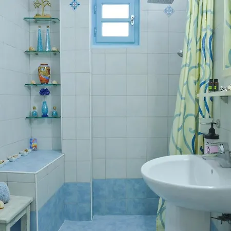 Nikola's House Apartament Adamantas (Milos)