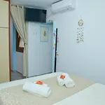Nikola's House Adámas