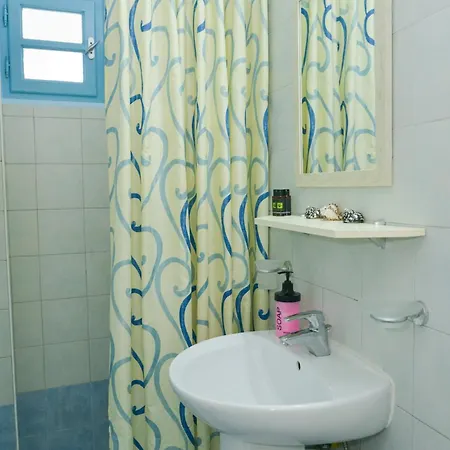 Nikola's House Adamantas (Milos)